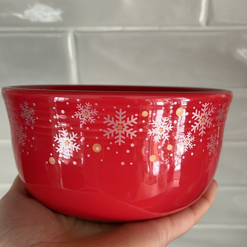 Fiesta scarlet snowflake gusto bowl and luncheon plate set - Picture 6 of 6